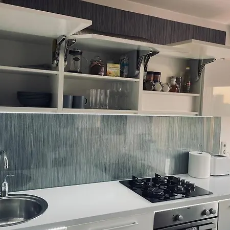Cosy Close To Center דירה *